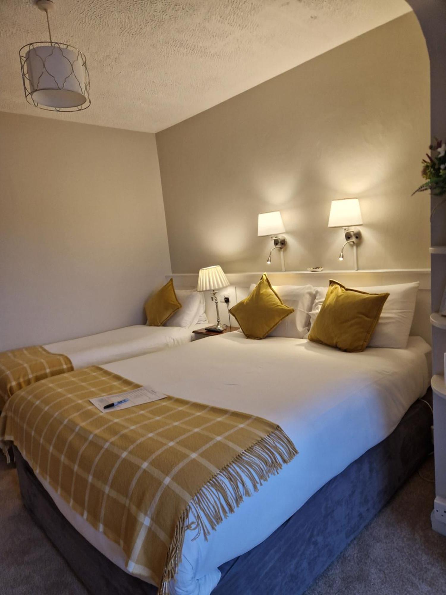 Churchfield B&B Doolin Bagian luar foto