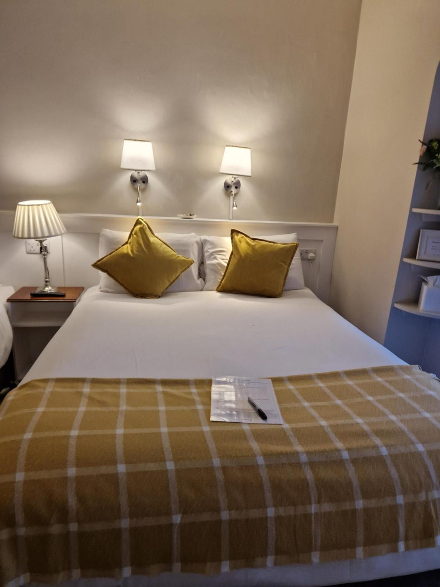 Churchfield B&B Doolin Bagian luar foto